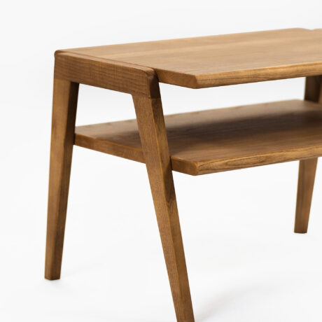 CASUAL NIGHT STAND DETAIL