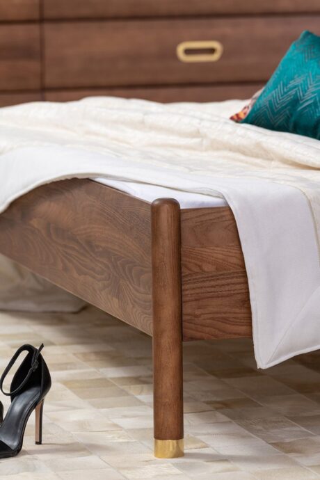 WOOD ARTS KREVET AMBIENTE DETAIL