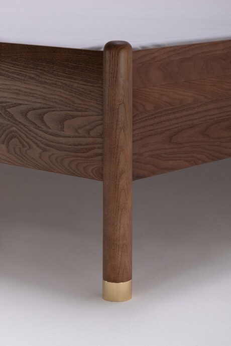 WOOD ARTS KREVET LEG DETAIL